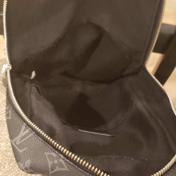 Louis Vuitton sling bab - Picture 5 of 5